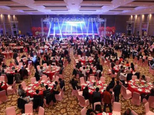 武汉年会策划不会写？偶客传媒来教你！